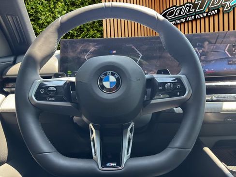 Used 2026 BMW 530i xDrive w/ M Sport Package AWD/4WD image 28