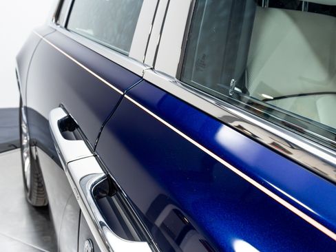 Used 2021 Rolls-Royce Phantom Sedan RWD image 71