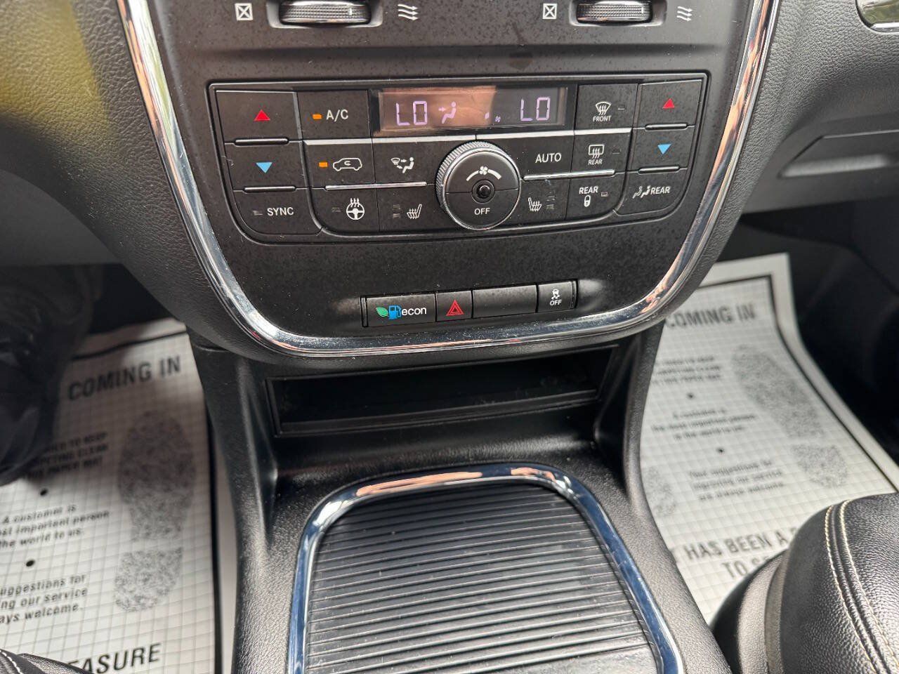 Used 2019 Dodge Grand Caravan SXT w/ Driver Convenience Group FWD image 49