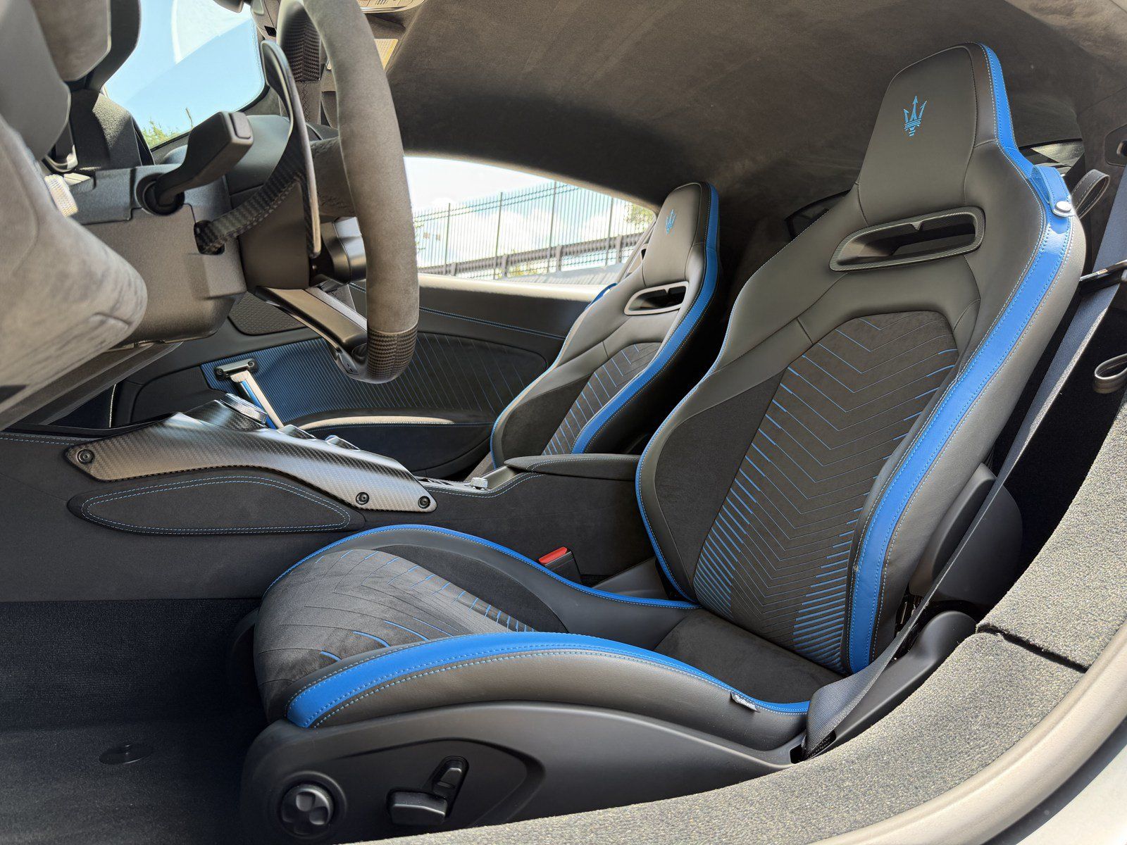 Used 2022 Maserati MC20 Coupe RWD image 15