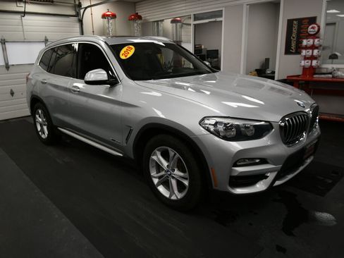 Used 2018 BMW X3 xDrive30i image 2