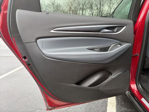 Used 2024 Buick Enclave Premium image 20