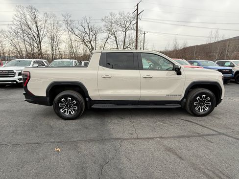 New 2026 GMC Sierra EV Elevation AWD/4WD image 6