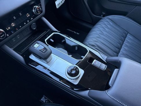 New 2026 Mitsubishi Outlander SEL FWD image 19