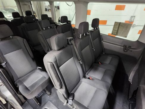 Used 2022 Ford Transit 350 XLT image 21