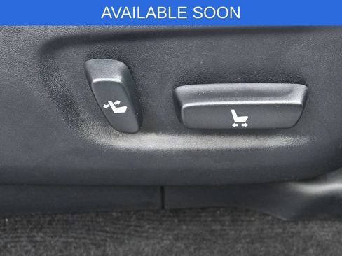 Used 2019 Toyota 4Runner TRD Off-Road Premium AWD/4WD image 36
