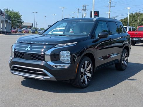 New 2025 Mitsubishi Outlander SEL image 7