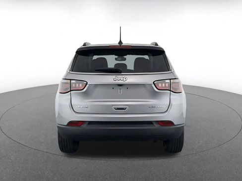 Used 2025 Jeep Compass Limited AWD/4WD image 8