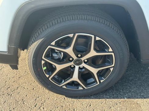 New 2026 Jeep Compass Limited AWD/4WD image 10
