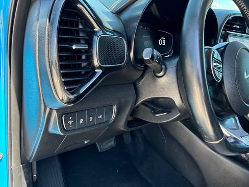 Used 2024 Kia Soul GT-Line FWD image 19