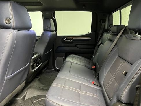 Used 2023 Chevrolet Silverado 1500 High Country w/ High Country Premium Package AWD/4WD image 42