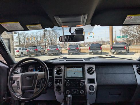 Used 2017 Ford Expedition EL Limited image 18