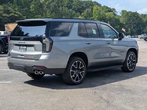 Used 2026 Chevrolet Tahoe RST w/ Comfort Package RWD image 9