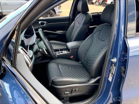 Certified 2024 Kia Sorento SX Prestige AWD/4WD image 7