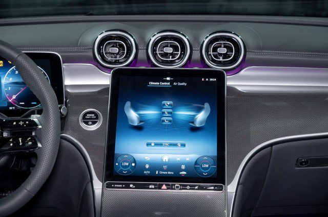 New 2026 Mercedes-Benz GLC 300 image 17