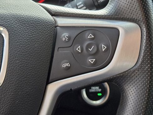 Used 2023 GMC Terrain SLE w/ Driver Convenience Package image 24