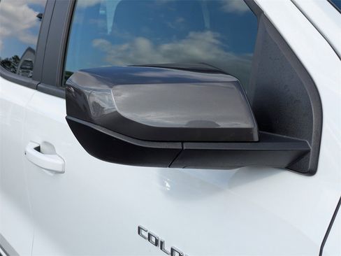 Used 2024 Chevrolet Colorado LT w/ LT Convenience Package image 11