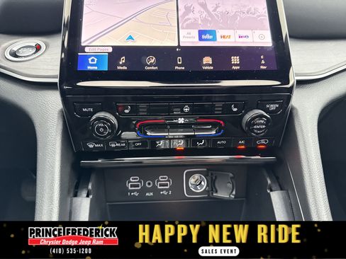 New 2025 Jeep Grand Cherokee L Limited w/ Black Appearance Package image 22