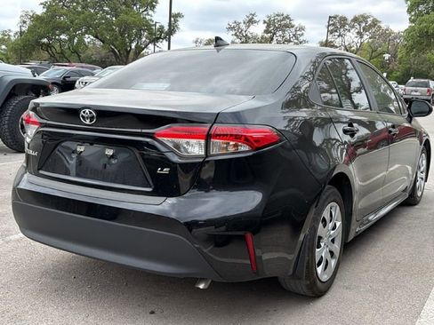 Used 2025 Toyota Corolla LE image 4