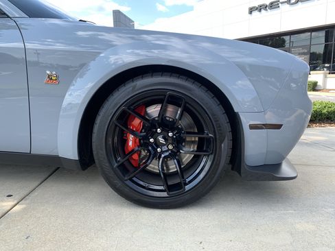 Used 2021 Dodge Challenger R/T Scat Pack RWD image 13
