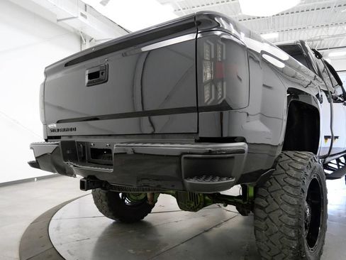Used 2019 Chevrolet Silverado 1500 Custom w/ Custom Convenience Package AWD/4WD image 37