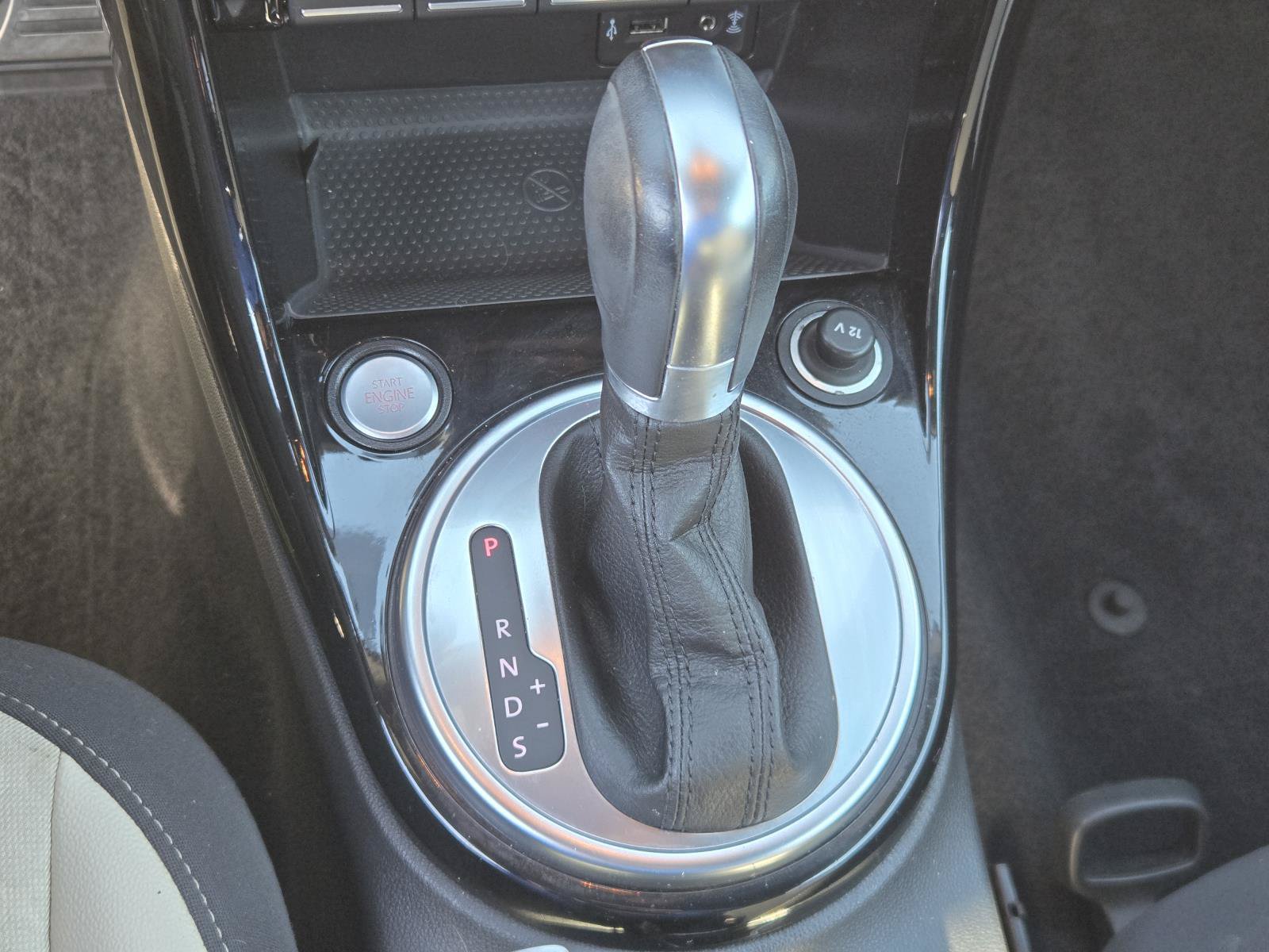Used 2019 Volkswagen Beetle 2.0T SE FWD image 13