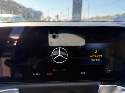 New 2026 Mercedes-Benz GLB 250 4MATIC image 21