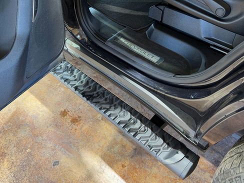 Used 2025 Chevrolet Tahoe Z71 image 15