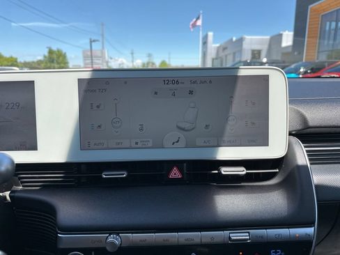 Used 2023 Hyundai Ioniq 5 Limited AWD/4WD image 37