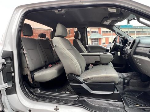 Used 2017 Ford F250 XL w/ Power Equipment Group AWD/4WD image 18