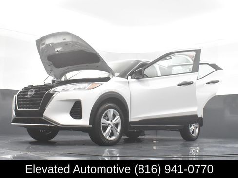 Used 2025 Nissan Kicks Play S FWD image 26