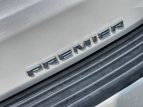 Used 2022 Chevrolet Tahoe Premier w/ Texas Edition RWD image 13