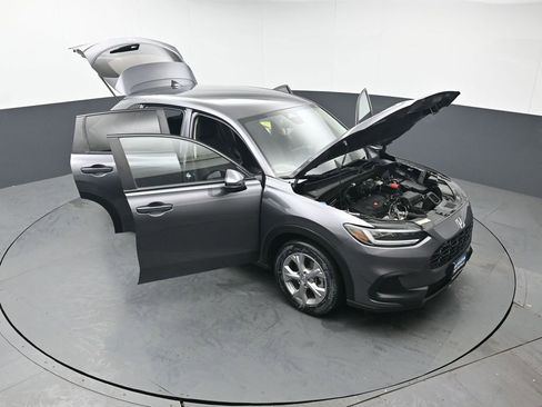 Used 2024 Honda HR-V LX image 47