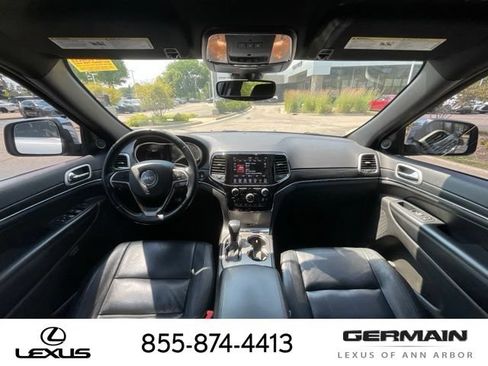 Used 2019 Jeep Grand Cherokee Limited AWD/4WD image 14