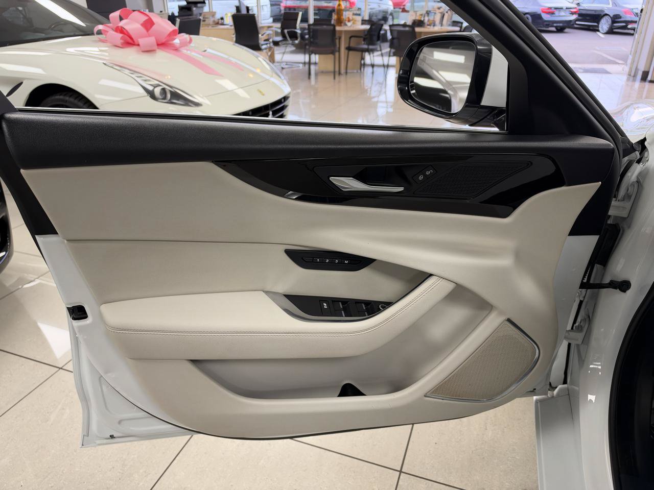 Used 2020 Jaguar XE S RWD image 9