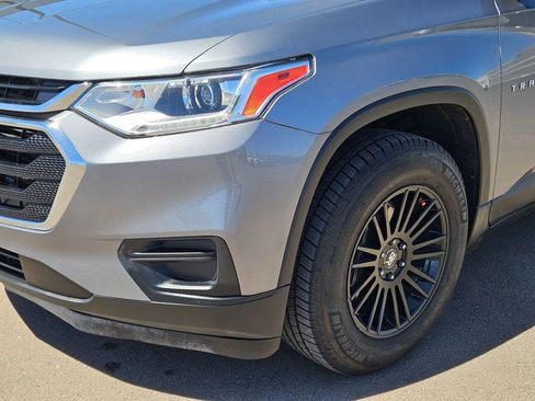 Certified 2018 Chevrolet Traverse LS FWD image 11