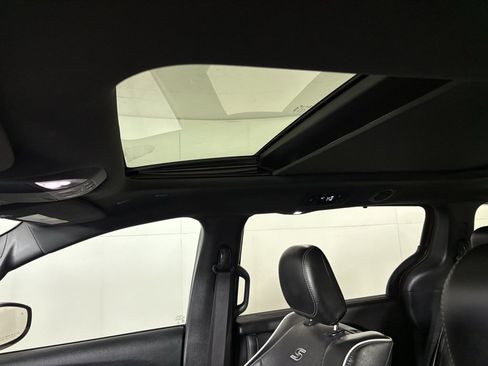 Used 2018 Chrysler Pacifica Limited w/ Advanced Safetytec Group image 35