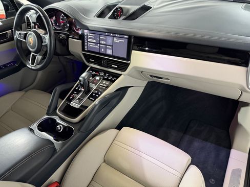 Used 2019 Porsche Cayenne S AWD/4WD image 48