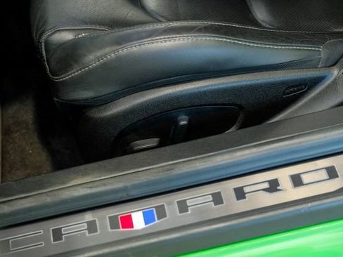 Used 2017 Chevrolet Camaro LT RWD image 40