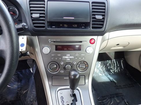 Used 2009 Subaru Outback 2.5i Special Edition AWD/4WD image 15