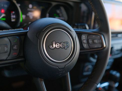 Used 2024 Jeep Wrangler Sport S w/ LED Headlamp & Fog Lamp Group image 41