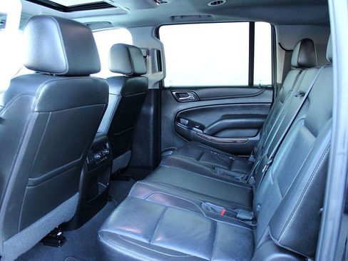 Used 2019 GMC Yukon XL SLT w/ Open Road Package image 12