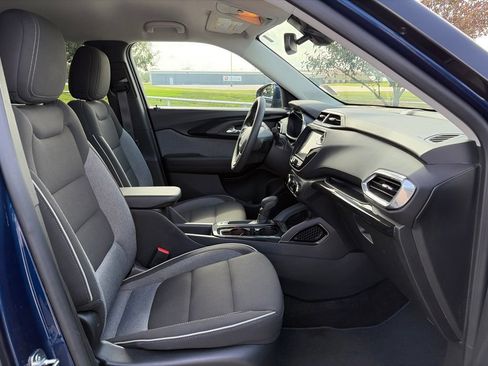 Used 2023 Chevrolet TrailBlazer LT w/ Convenience Package AWD/4WD image 27