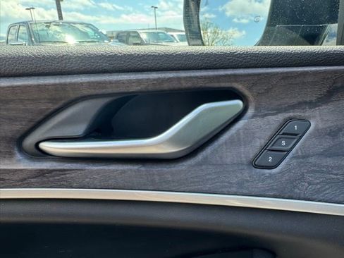 Used 2023 Jeep Grand Cherokee 4WD 4xe image 22