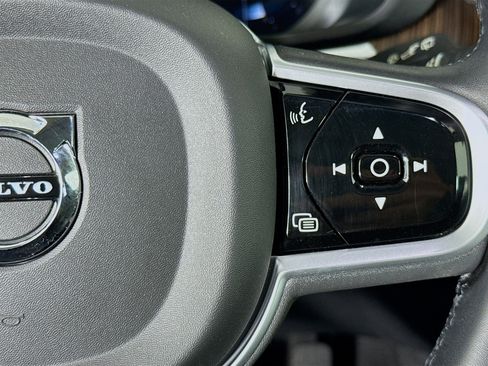 Used 2023 Volvo XC60 B5 Plus w/ Protection Package Premier image 14