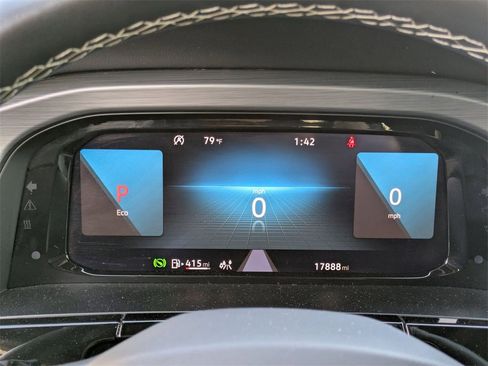 Used 2025 Volkswagen Atlas Cross Sport SE image 7