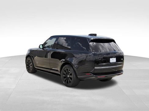 Used 2023 Land Rover Range Rover SE AWD/4WD image 3