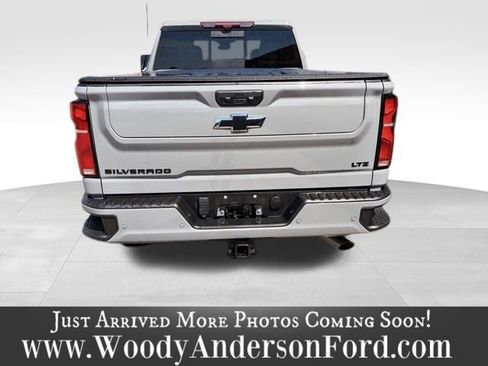 Used 2024 Chevrolet Silverado 2500 LTZ w/ LTZ Plus Package AWD/4WD image 5