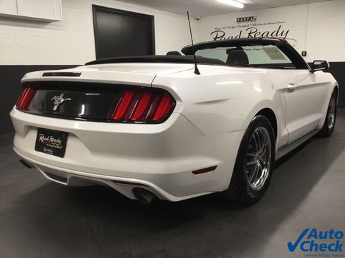 Used 2017 Ford Mustang Convertible image 10