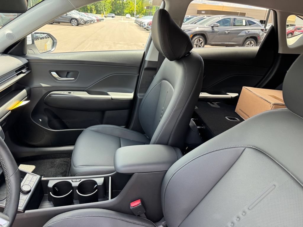 New 2026 Hyundai Kona Limited FWD image 10